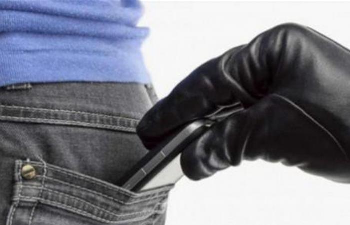 في حال سرقة هاتفك.. هذا ما يجب عليك القيام به فورا