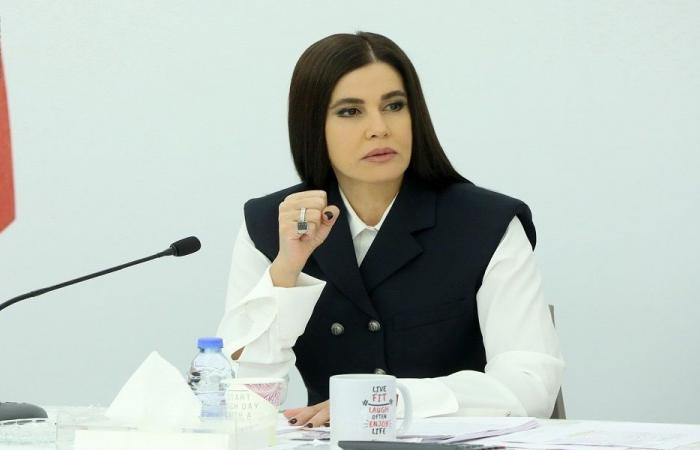 ستريدا جعجع لوزير الزراعة: لشراء 500 ألف صندوق تفاح وتصديرها!