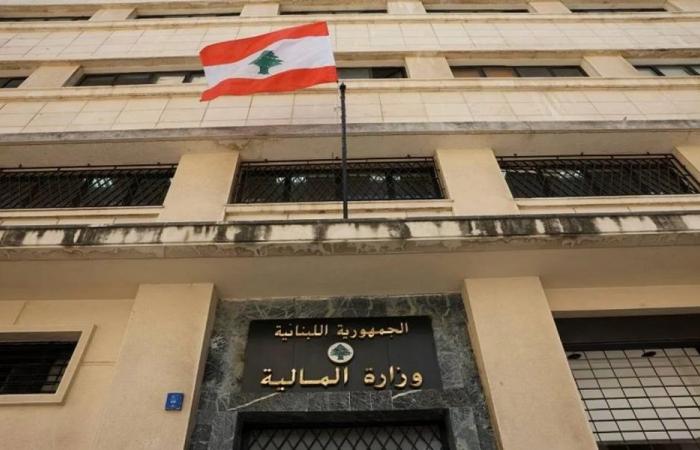 عين المالية على أموال المودعين