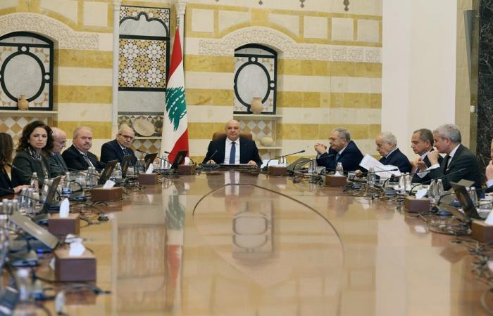 وزارات وإدارات عامة: سندفع فواتير الكهرباء!