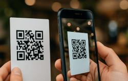 قبل مسح أي "QR".. تفصيل صغير قد يحمي أموالك وبياناتك